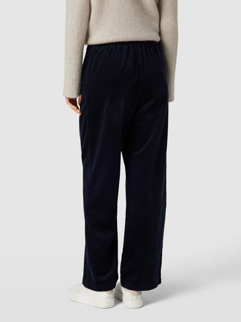 Stoffhose in verkürzter Passform in marineblau