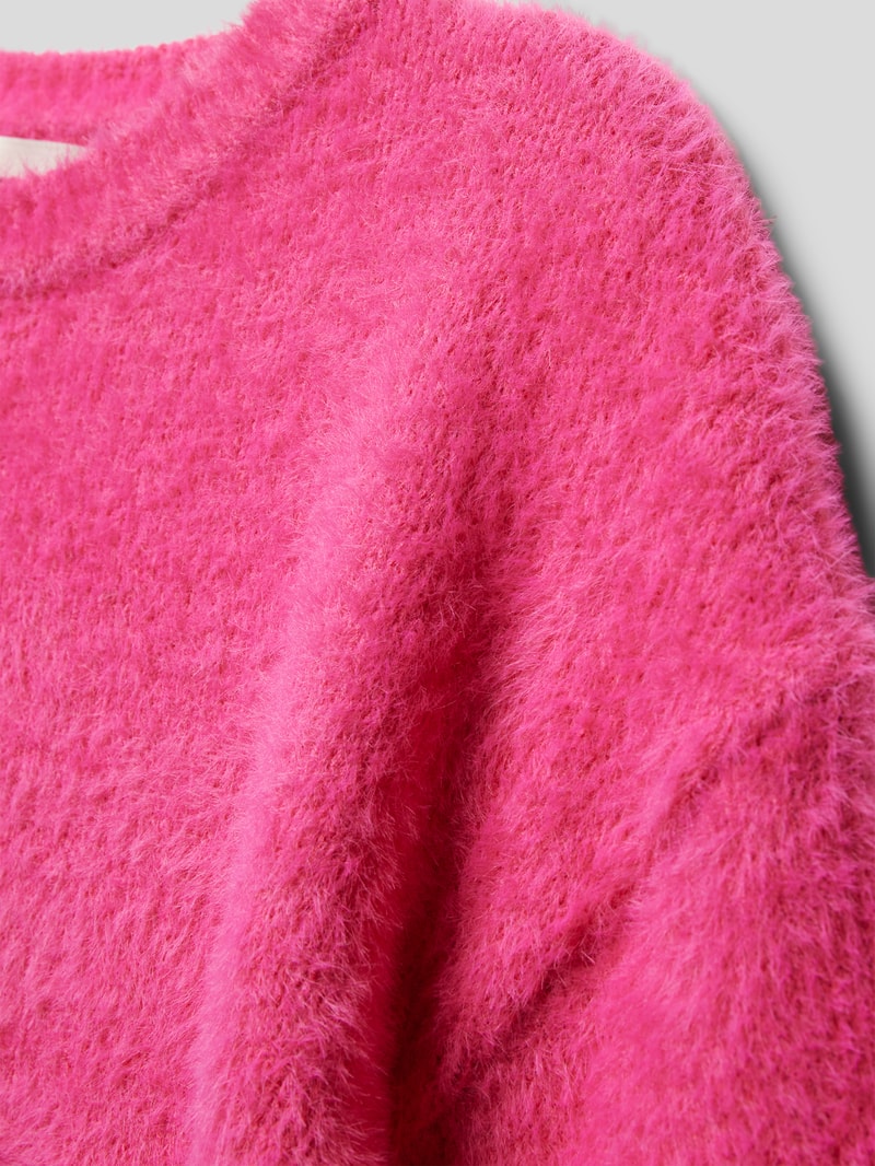Strickpullover mit Rundhalsausschnitt in fuchsia