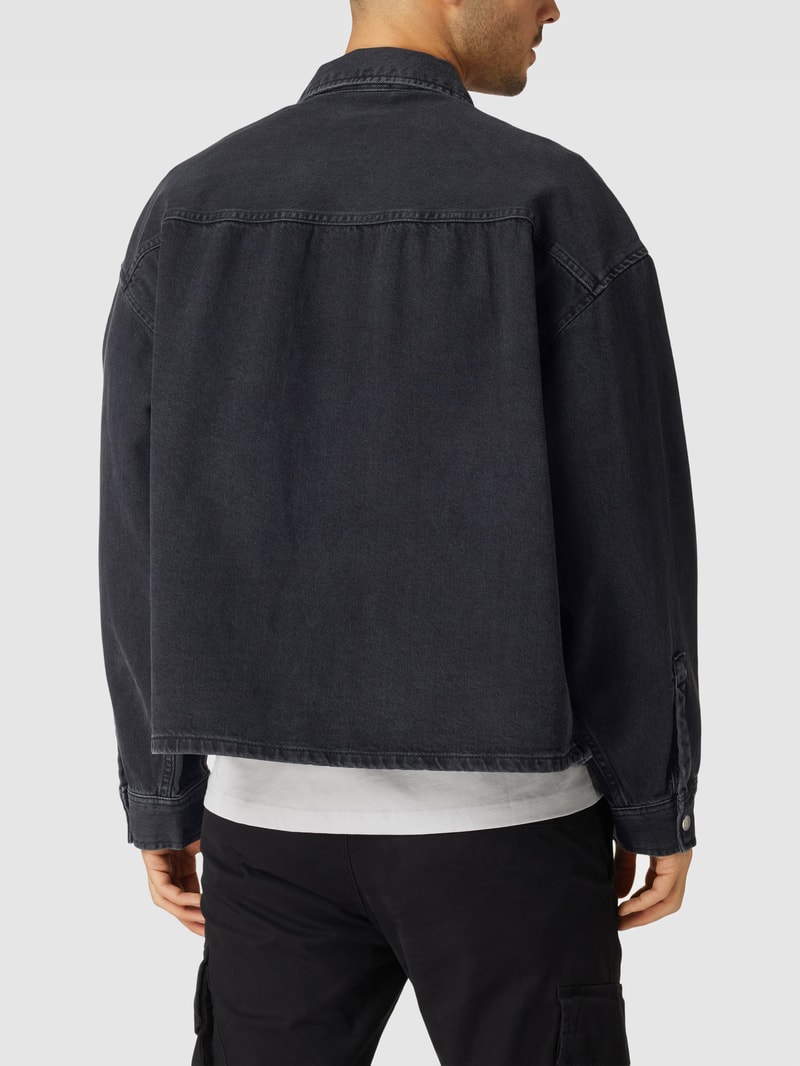 Jeanshemd mit Druckknopfverschluss Modell 'BOXY LOOSE' in black