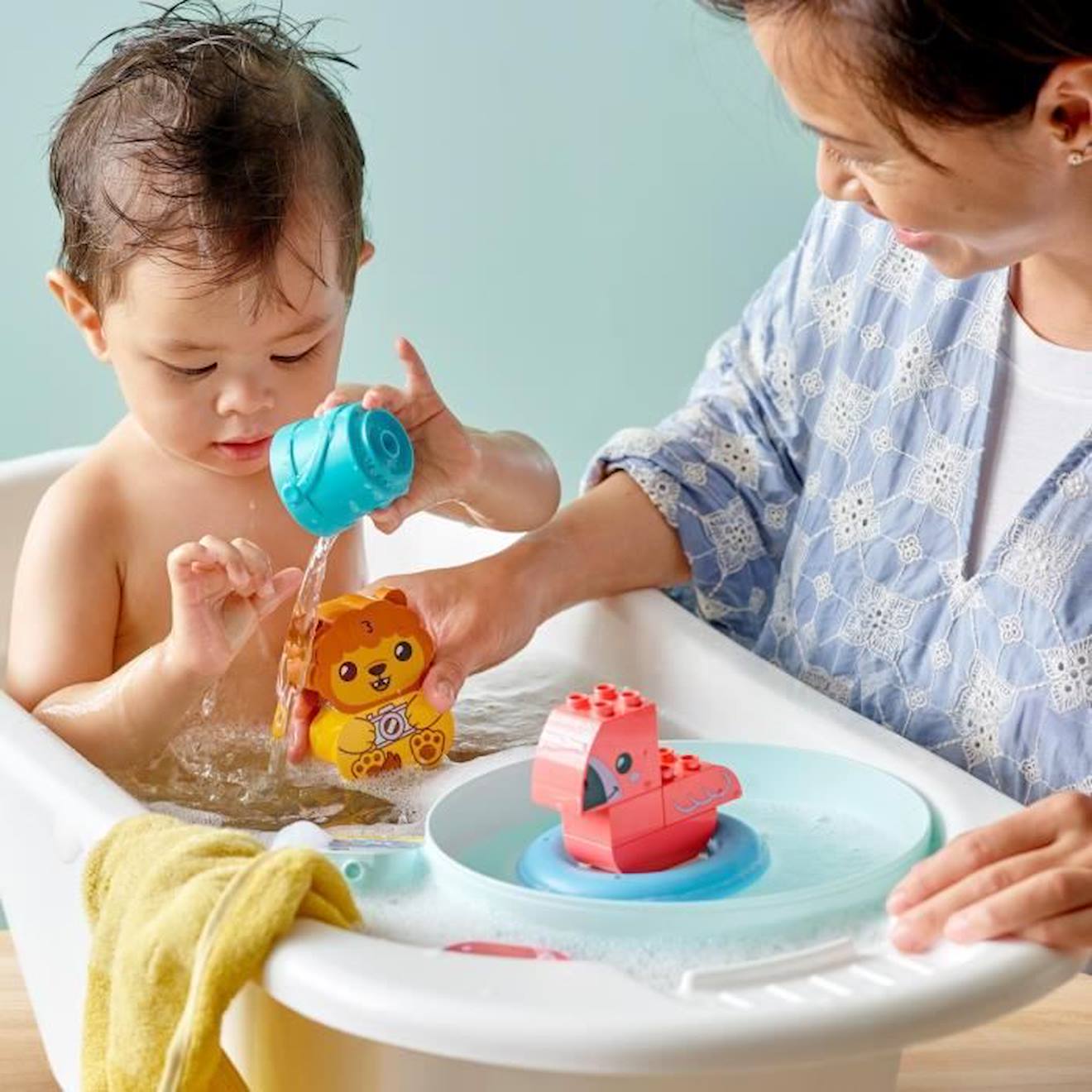 LEGO 10966 DUPLO Jouet de Bain : L’Île Flottante des Animaux, Figurine pour la Baignoire, Jeu d'Éveil, Jouet Bébés 18 Mois et Plus jaune