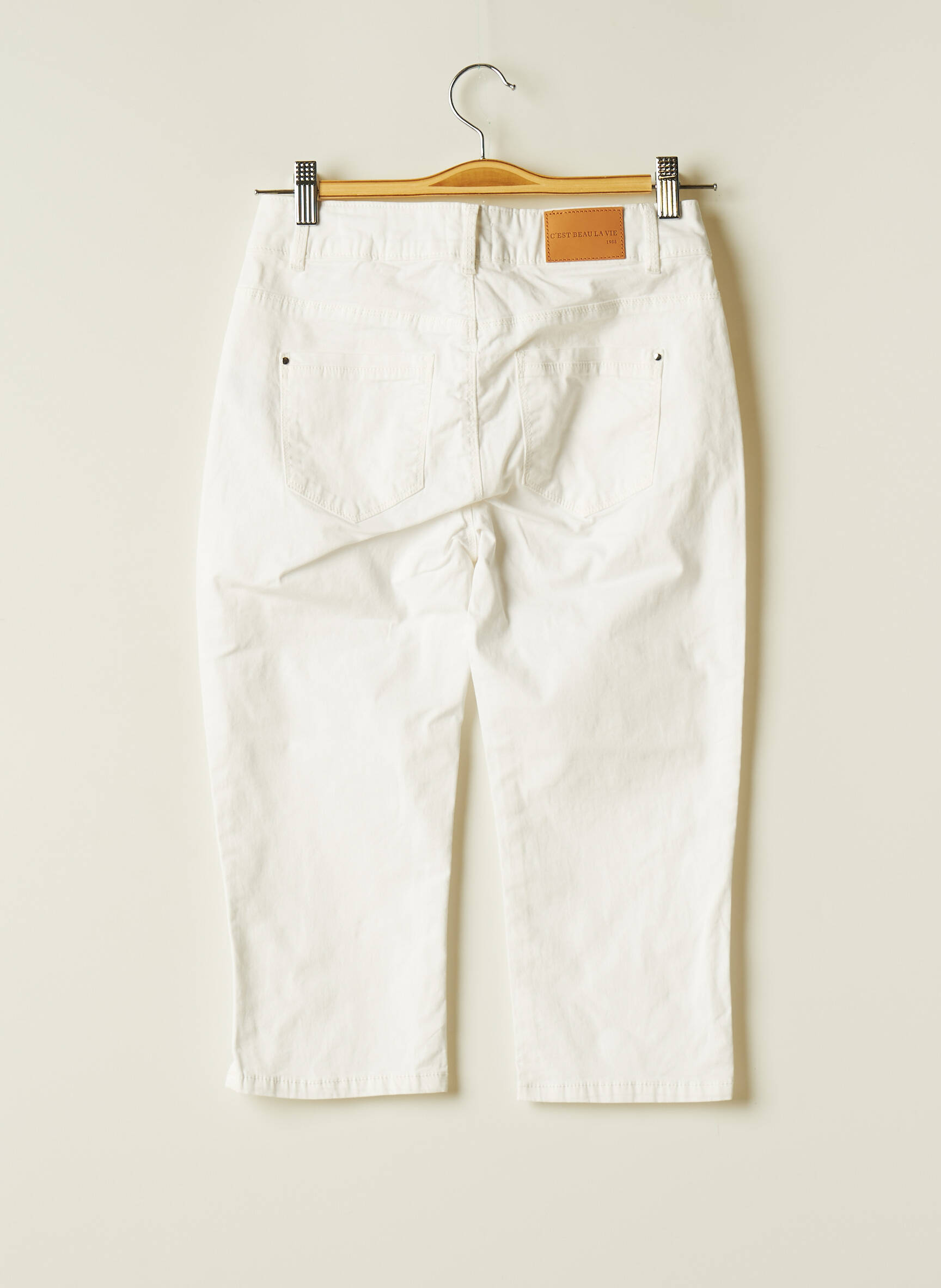 C Est Beau La Vie Bermudas Femme couleur blanc