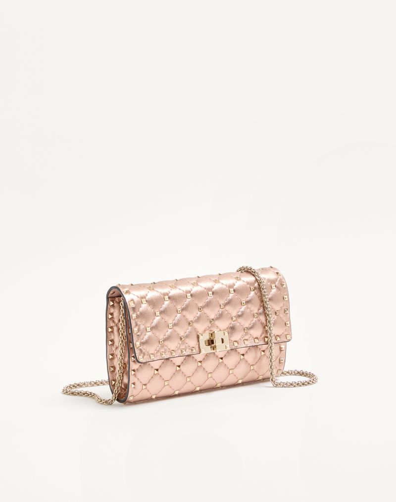 Valentino Garavani Rockstud Spike-skuldertaske i lamineret nappalæder