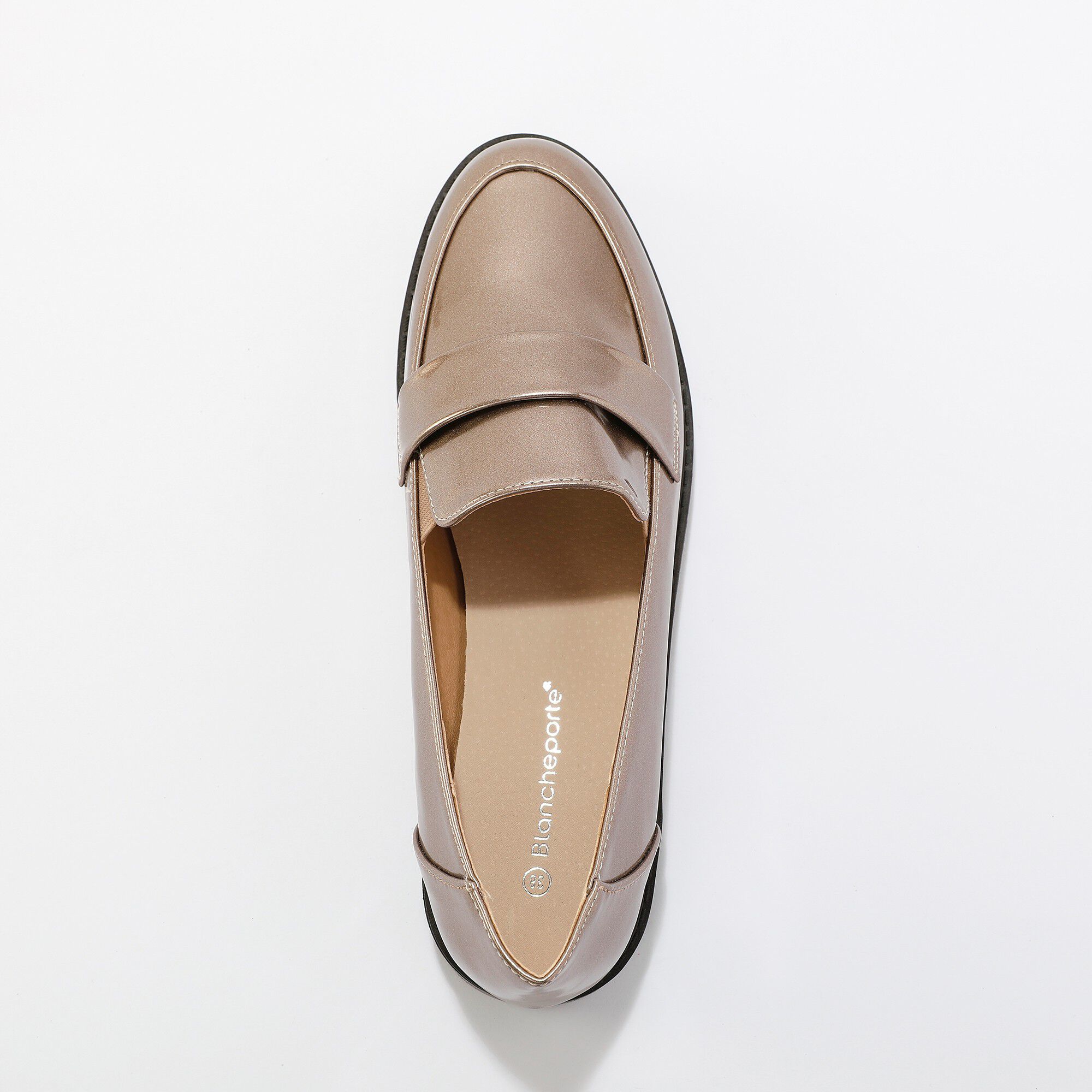 Mocassins vernis à semelle crantée