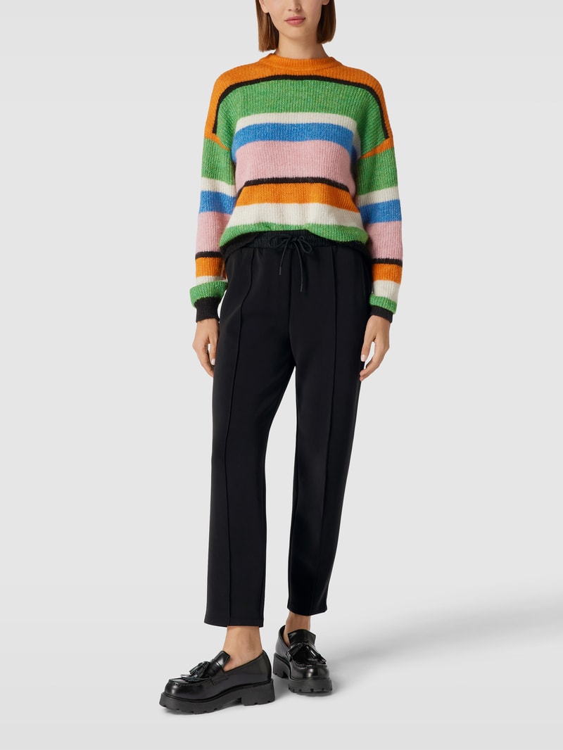 Sweatpants mit Tunnelzug Modell 'Peach' in schwarz