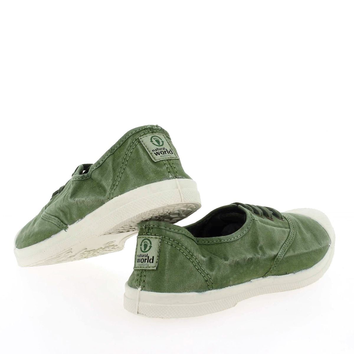 Natural world  102 E - Vert