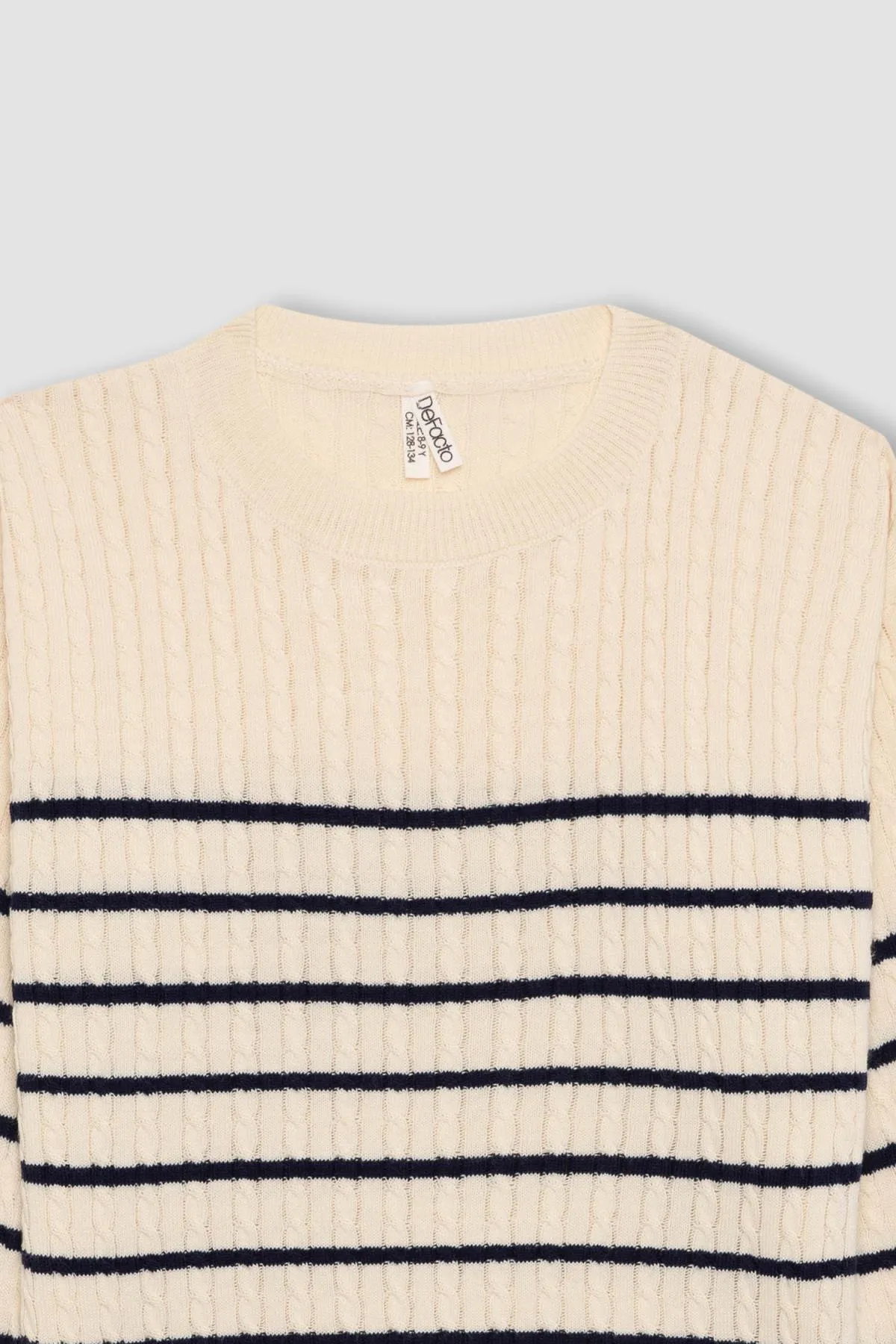 DeFacto  Mädchenpullover mit normaler Passform und Rundhalsausschnitt