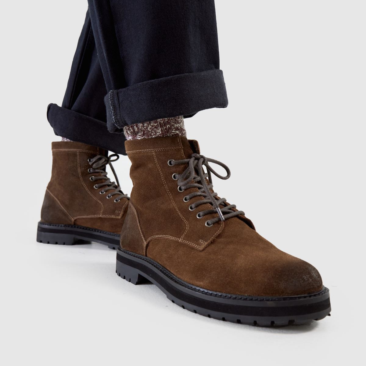 Schuh Gus vastag bőr csizma barna színben