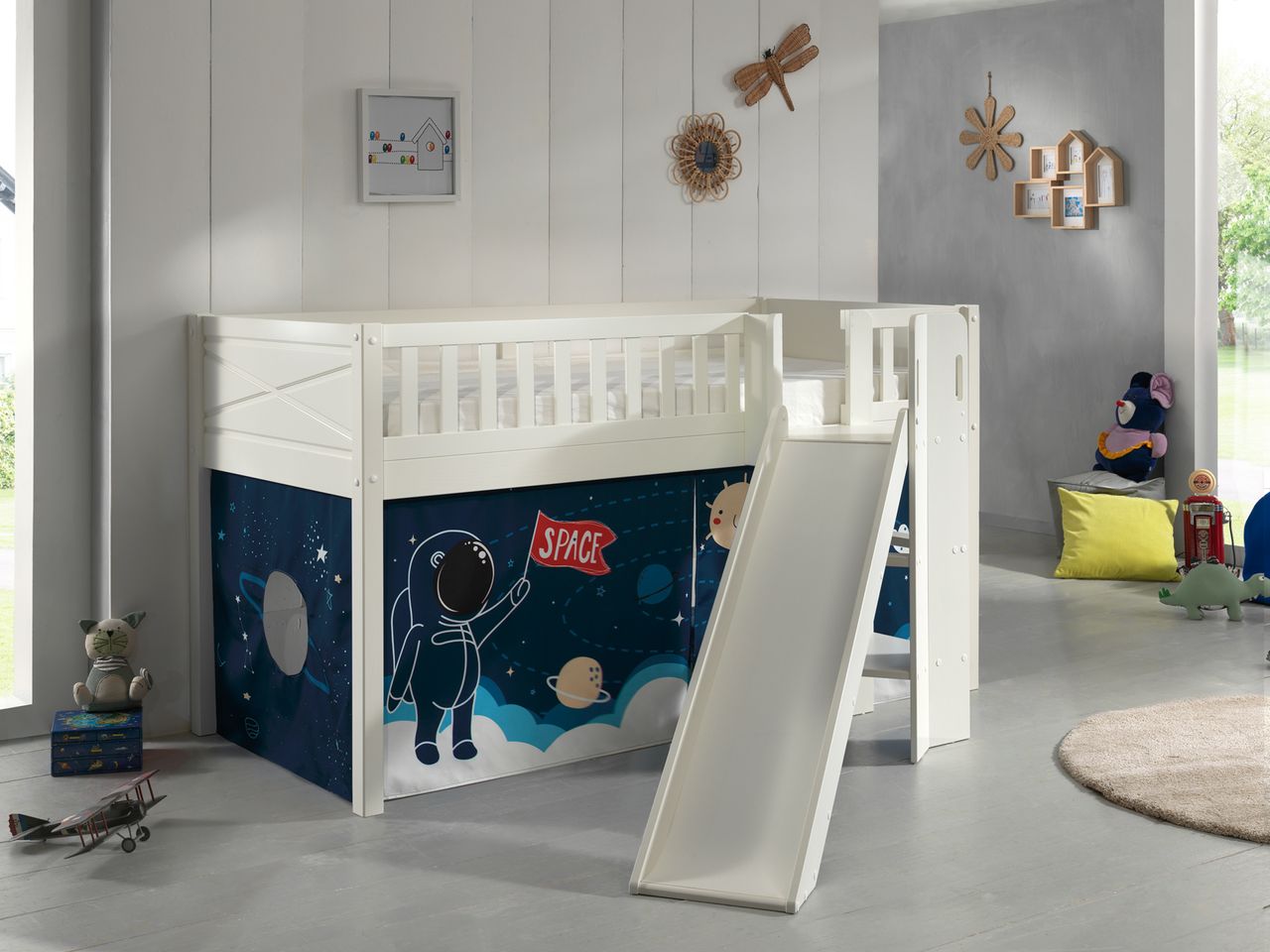 VIPACK Spielbett SCOTT, LF 90 x 200 cm, mit Rolllattenrost, Rutsche, Leiter und Textilset 