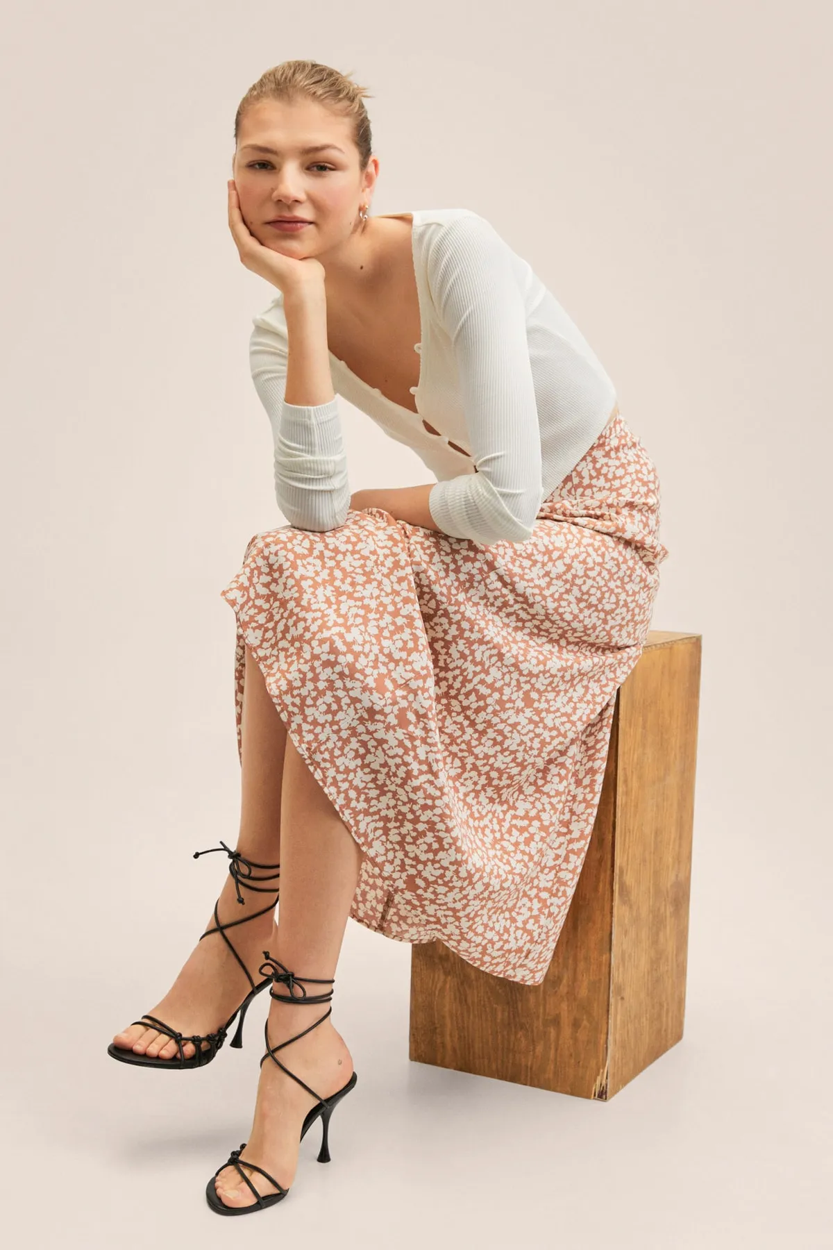 MANGO  27057118 Damen/Mädchen Braun