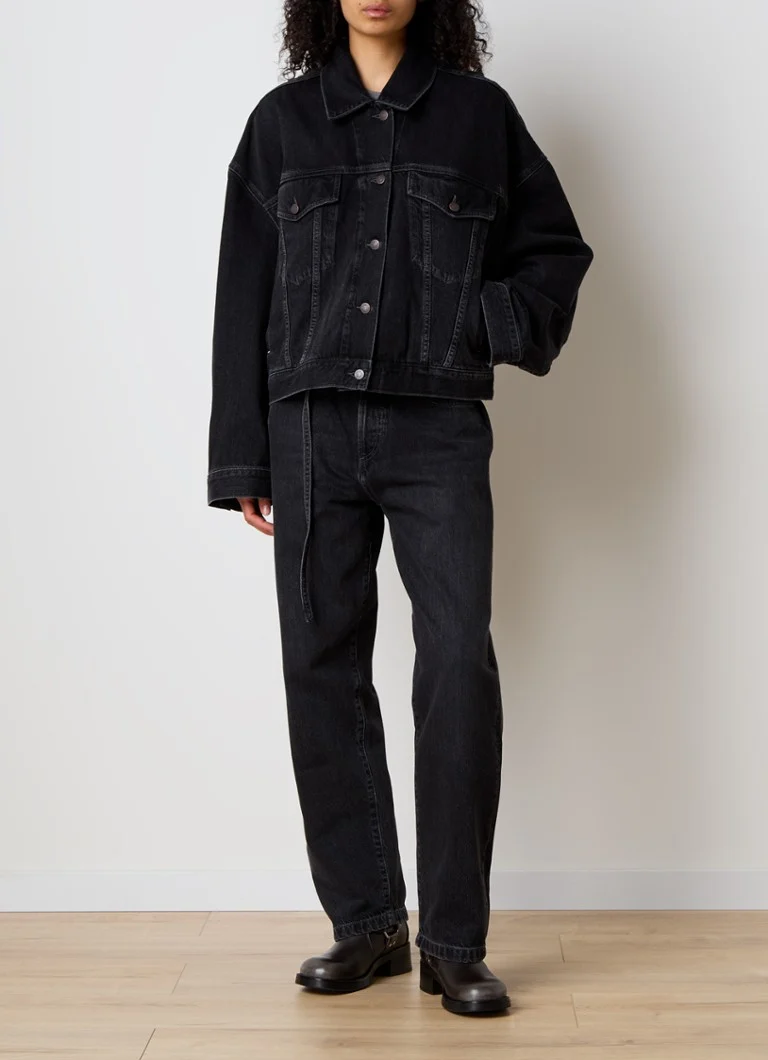 Giacca di jeans oversize di Acne Studios con tasche sul petto e laterali.