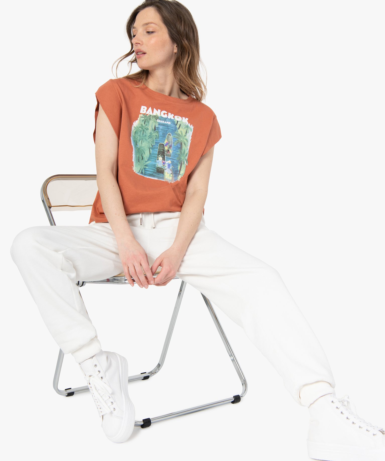 Tee-shirt femme sans manches avec motif sur le buste marron | GEMO