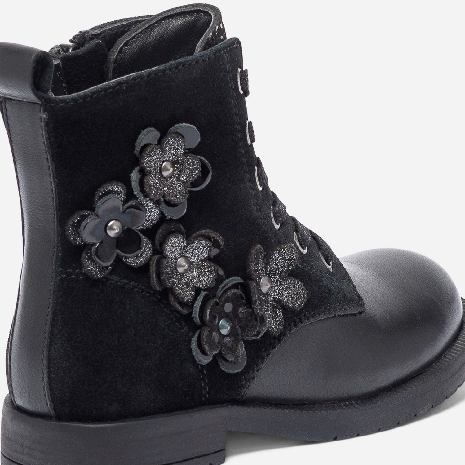 Bottine noire bi matière avec décor fleurs