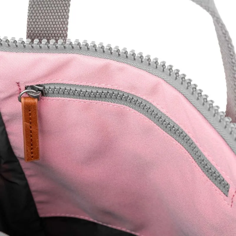 Roka London Rolltop Finchley A Small - Rose