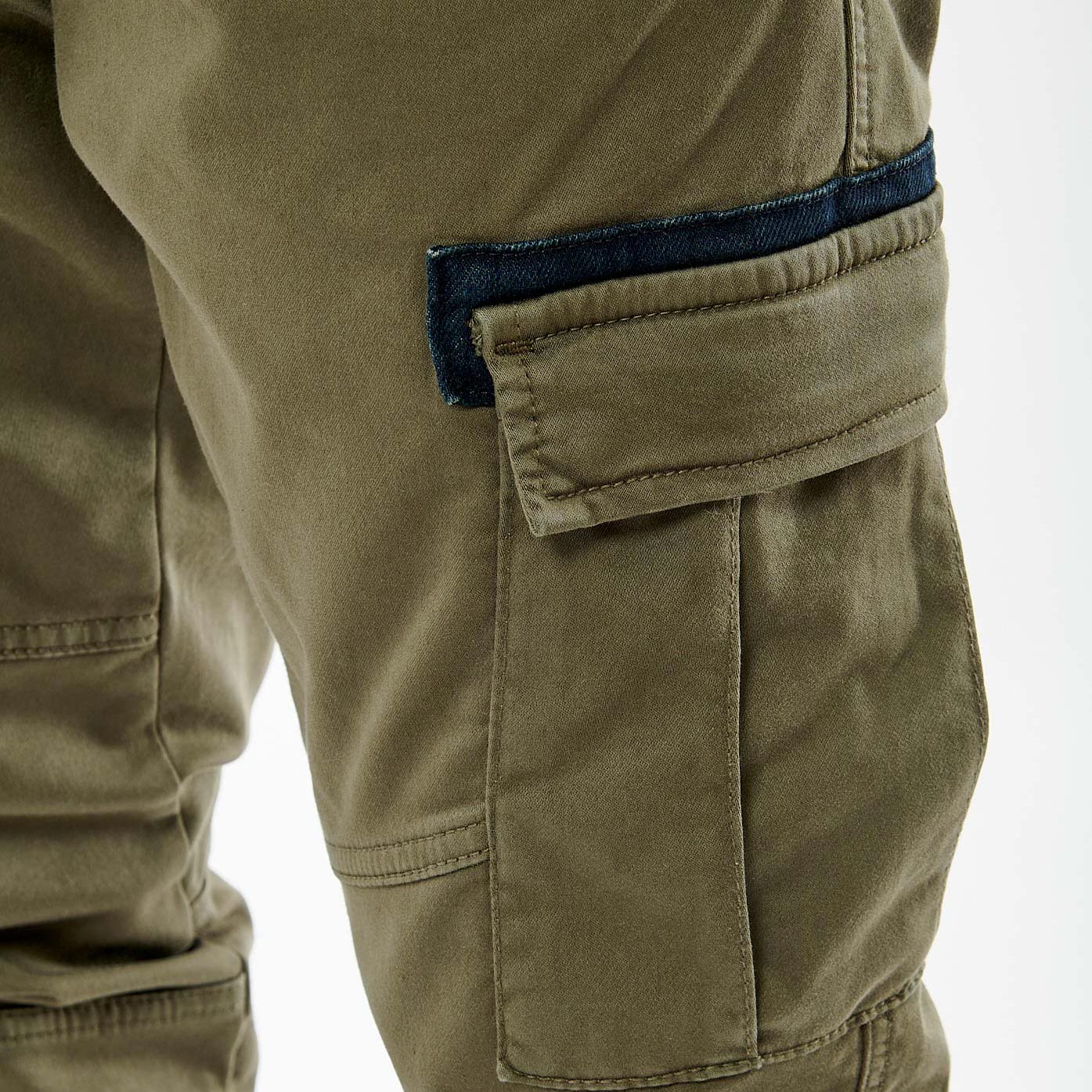 MALKI  Jean kaki homme