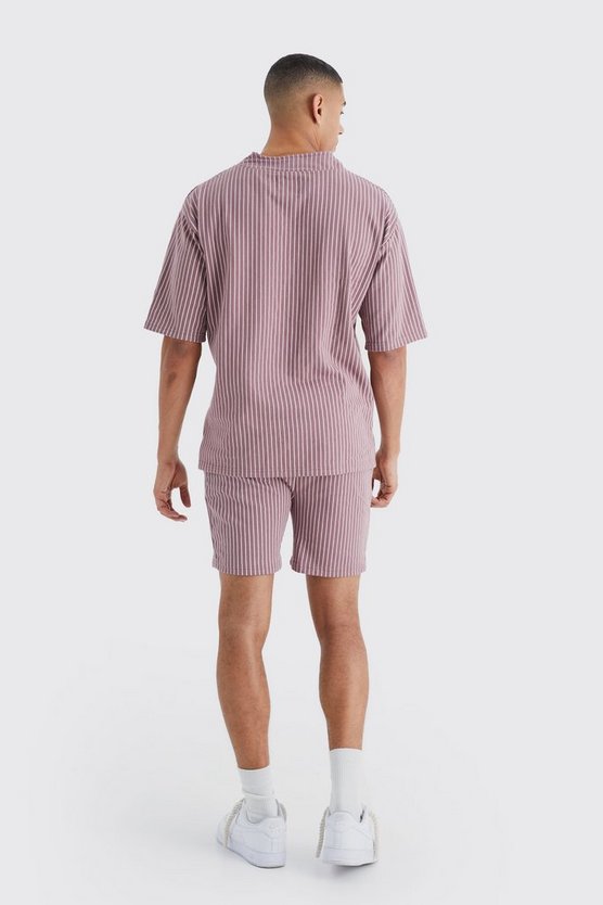 Oversize Nadelstreifen Baseball-Poloshirt & Shorts