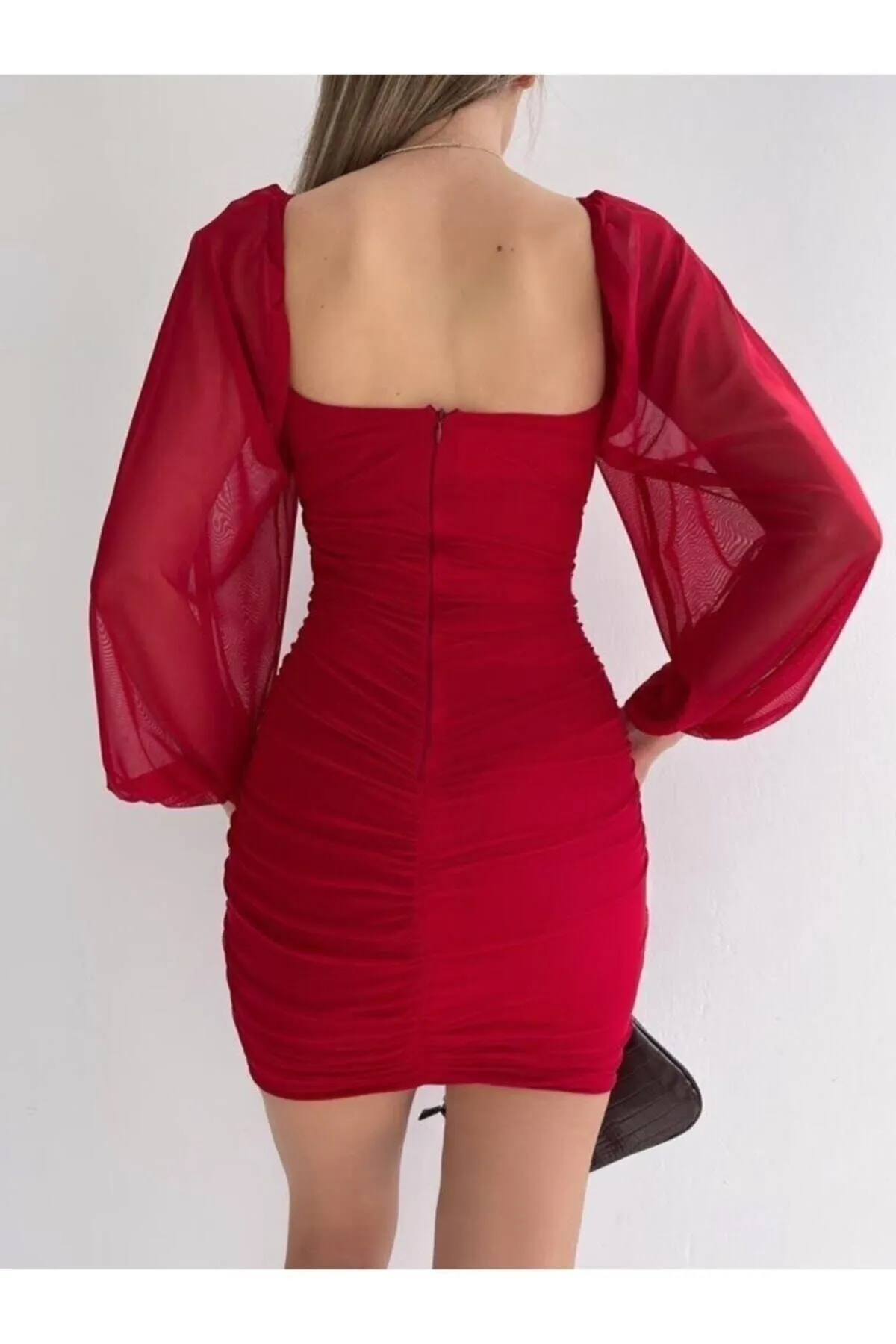 Afiş Butik  Rotes, detailliertes, drapiertes Kleid mit langen Tüllärmeln