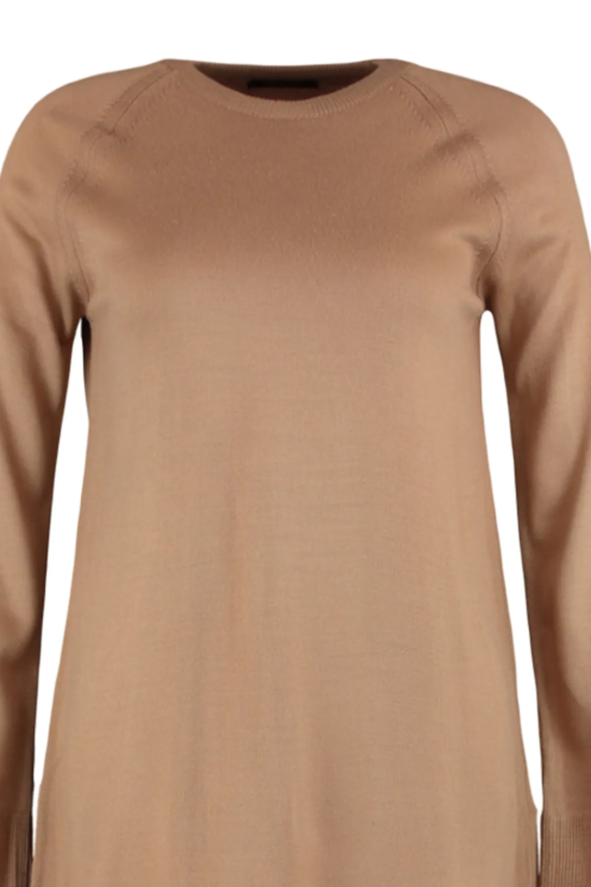 Trendyol Modest  Kamelfarbenes Strickset aus Pullover und Hose mit Schlitzdetail TCTAW23US00045