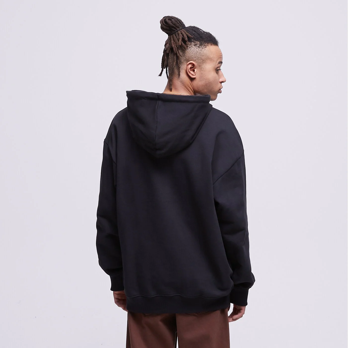 REEBOK SWEATSHIRT Z KAPTUREM CL SV CREW Schwarz