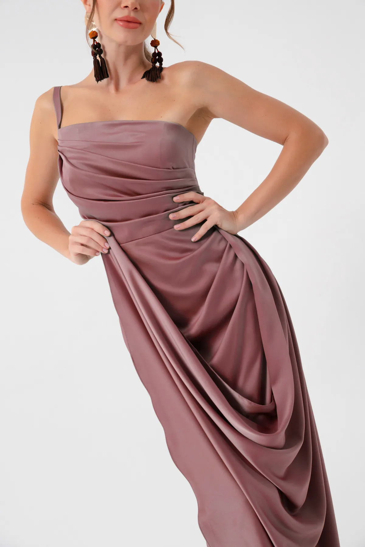 Lafaba  Lachsfarbenes One-Shoulder-Satin-Abend- und Abschlusskleid für Damen