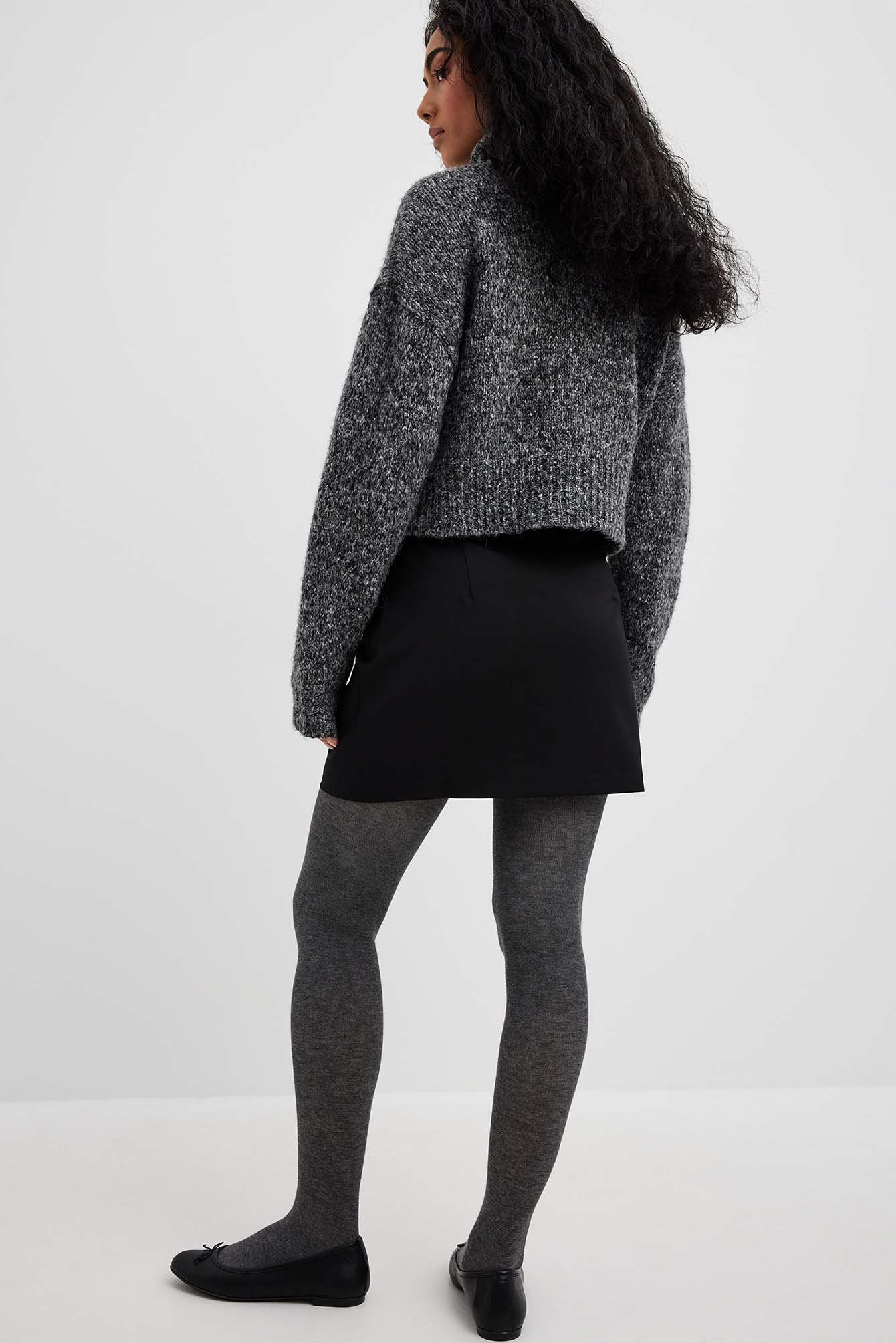 Rock mit Cut-outs und Metalldetail