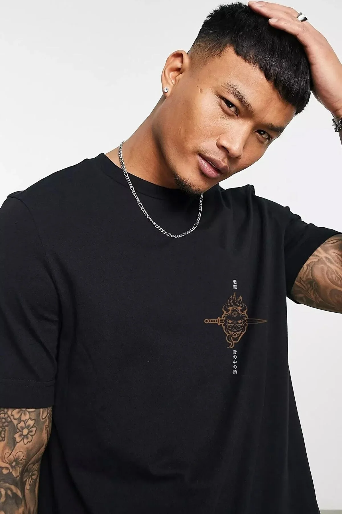 Know  Schwarzes T-Shirt mit Aufdruck „Skull Blade“ auf der Vorder- und Rückseite