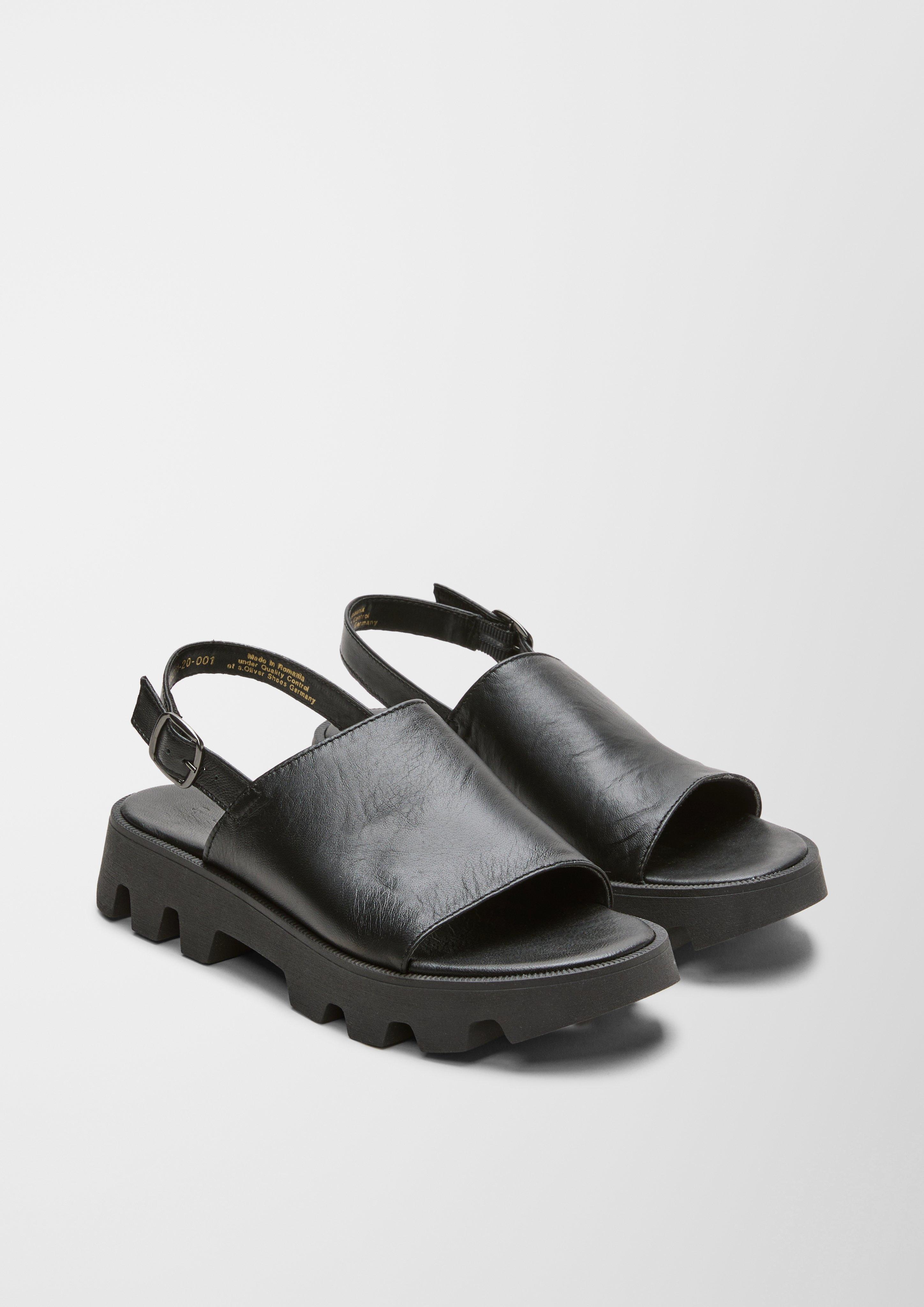 Sandalen aus Schafsleder  6007698-001