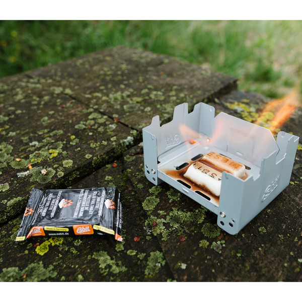 TASCHENKOCHER MIT WINDSCHUTZ INKL. 2X27G TROCKENBRENNSTOFFTA