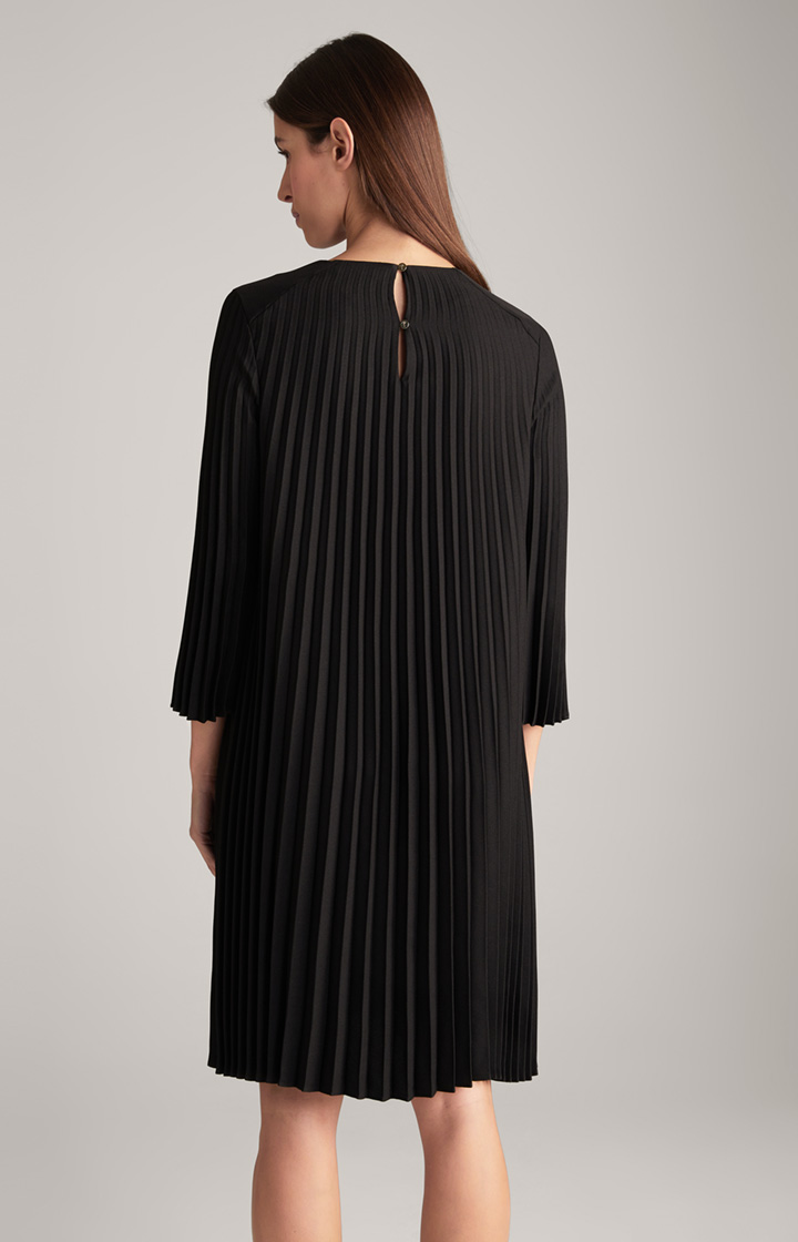 Plissee-Kleid in Schwarz