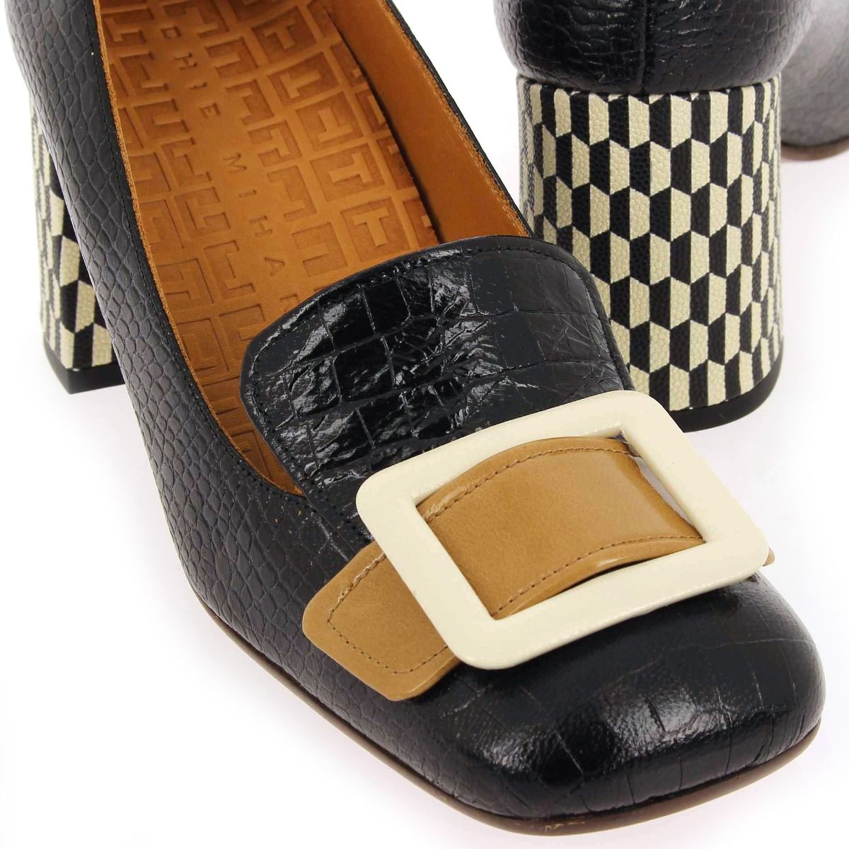 Chie Mihara  PEMA 43 - Noir Beige