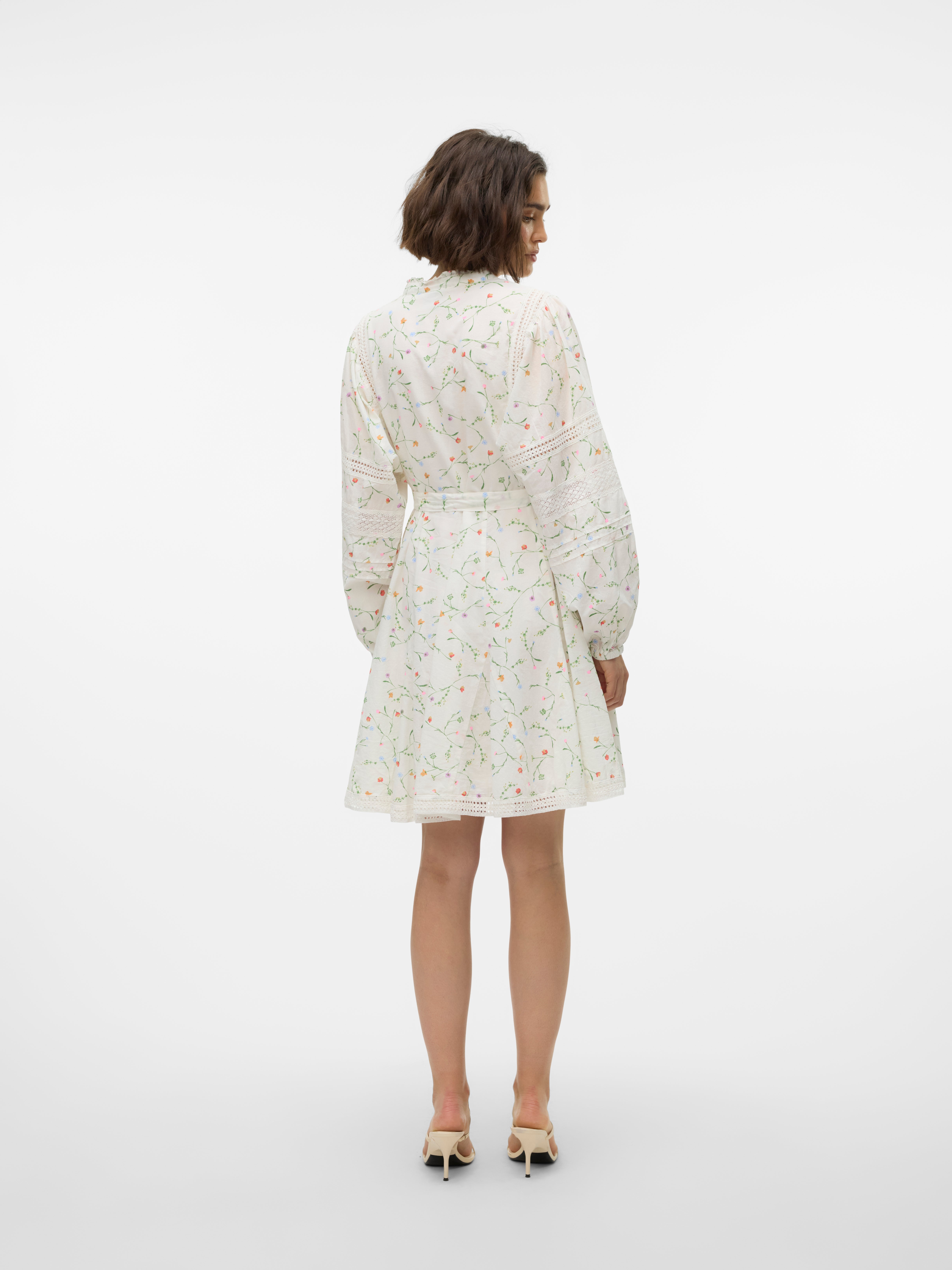 VMLAVA Kurzes Kleid