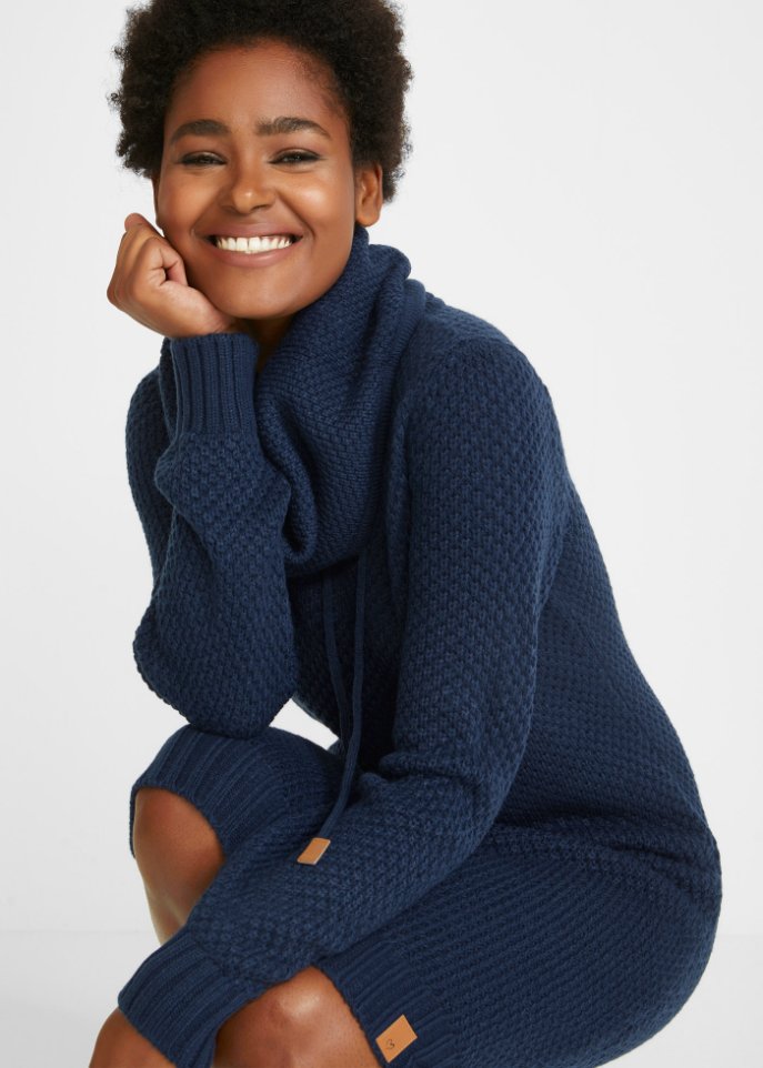 Strickkleid mit Schalkragen