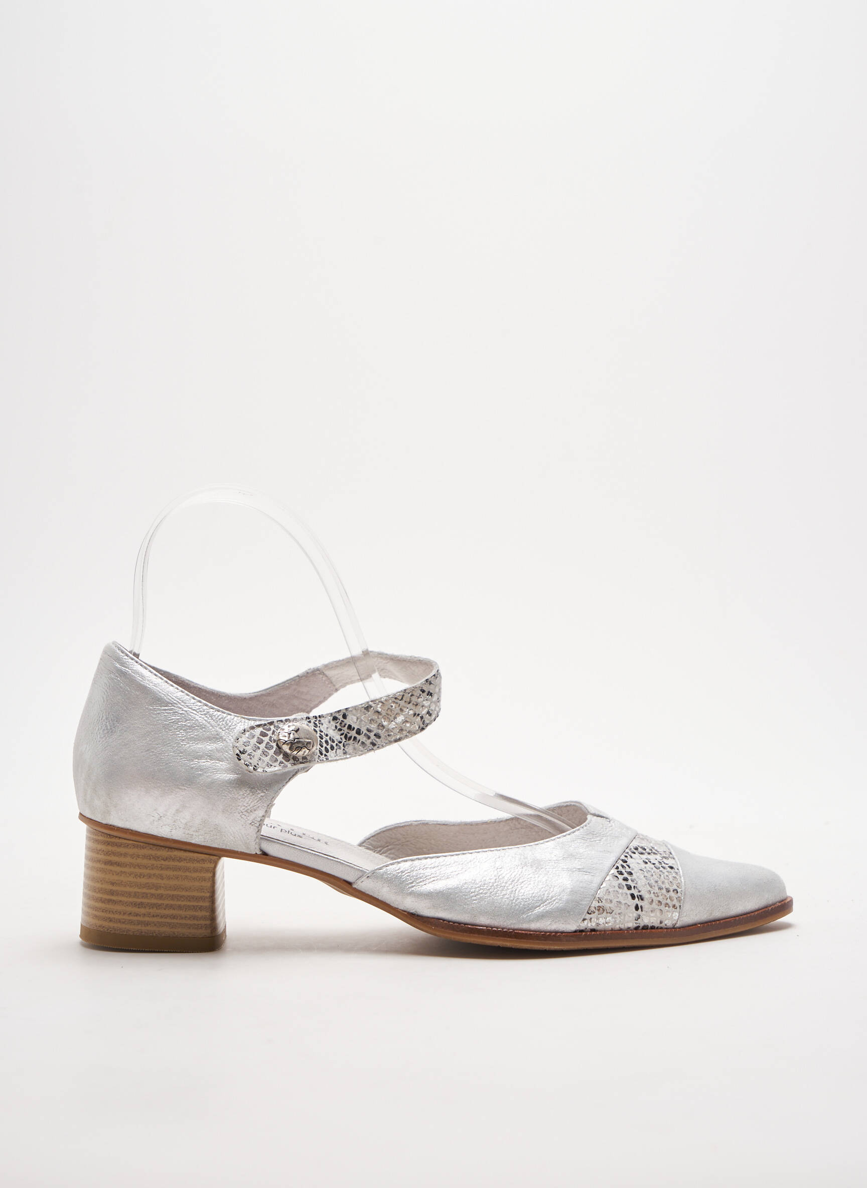 J Metayer Sandales Nu Pieds Femme couleur gris