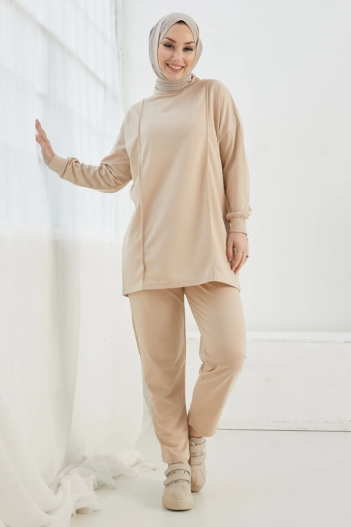 InStyle  Alsela Zweiteiliger Anzug mit Paspelierung – Beige