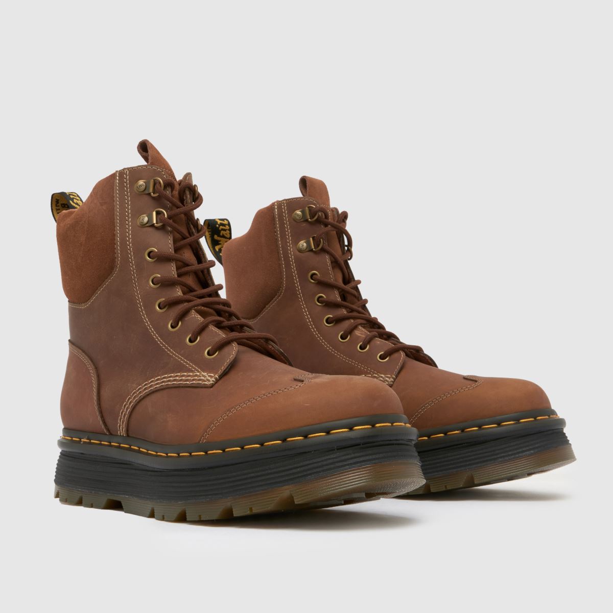 Dr. Martens Zebzag 8-as nyakkendős csizma barna színben