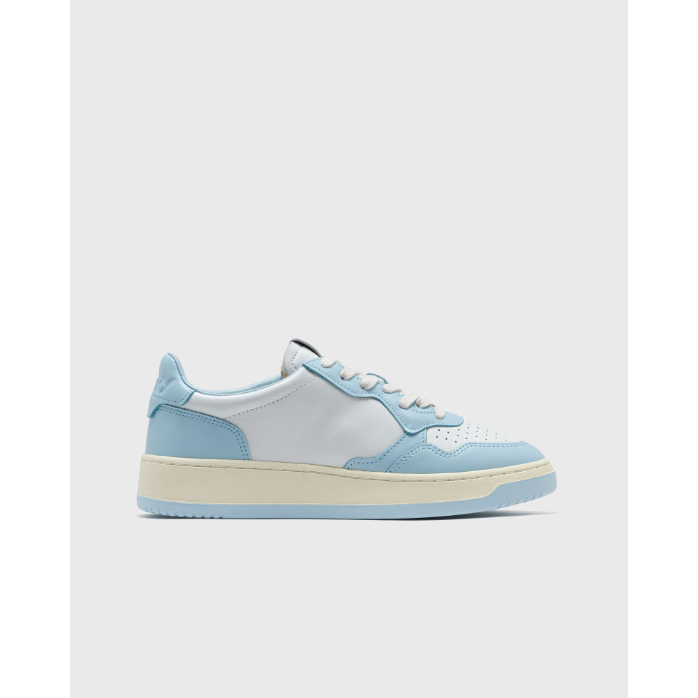 Autry WMNS Medalist LOW AULWWB40 / weiss
