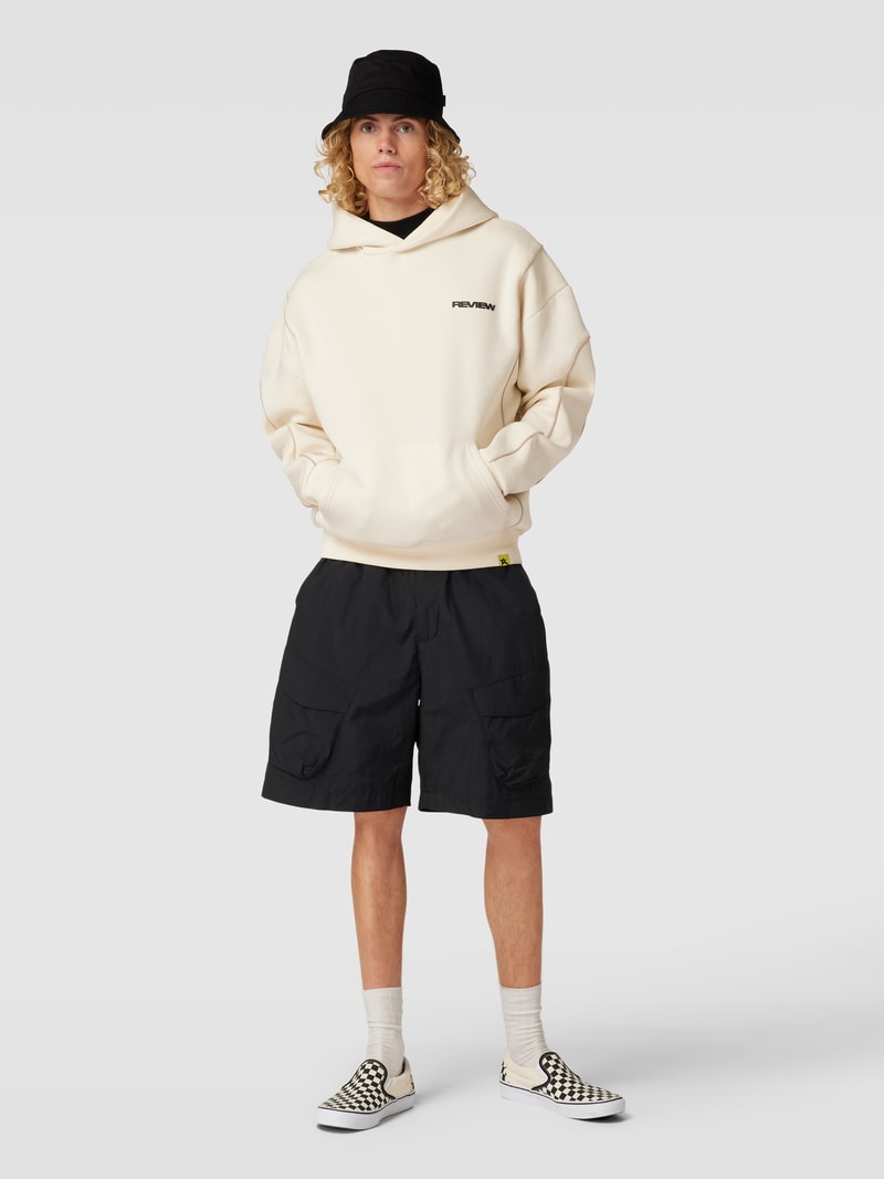 Hoodie mit Kontrastnähten in ecru