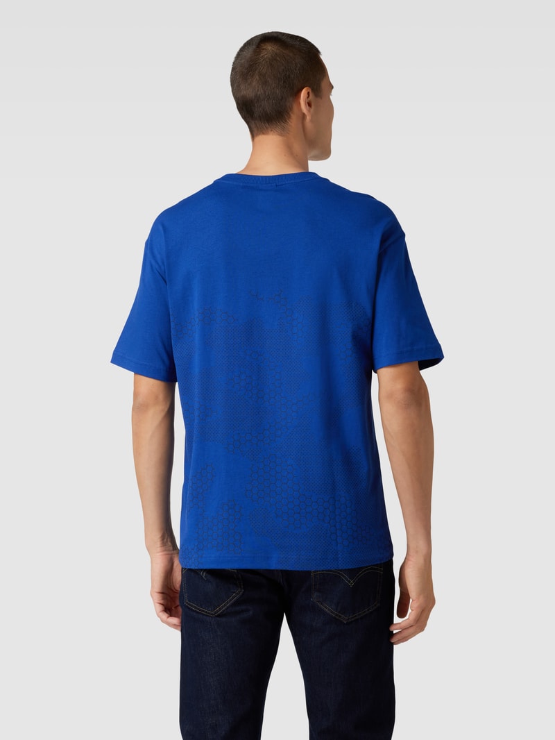 T-Shirt mit Label-Patch Modell 'Talboa Lotus' in royalblau