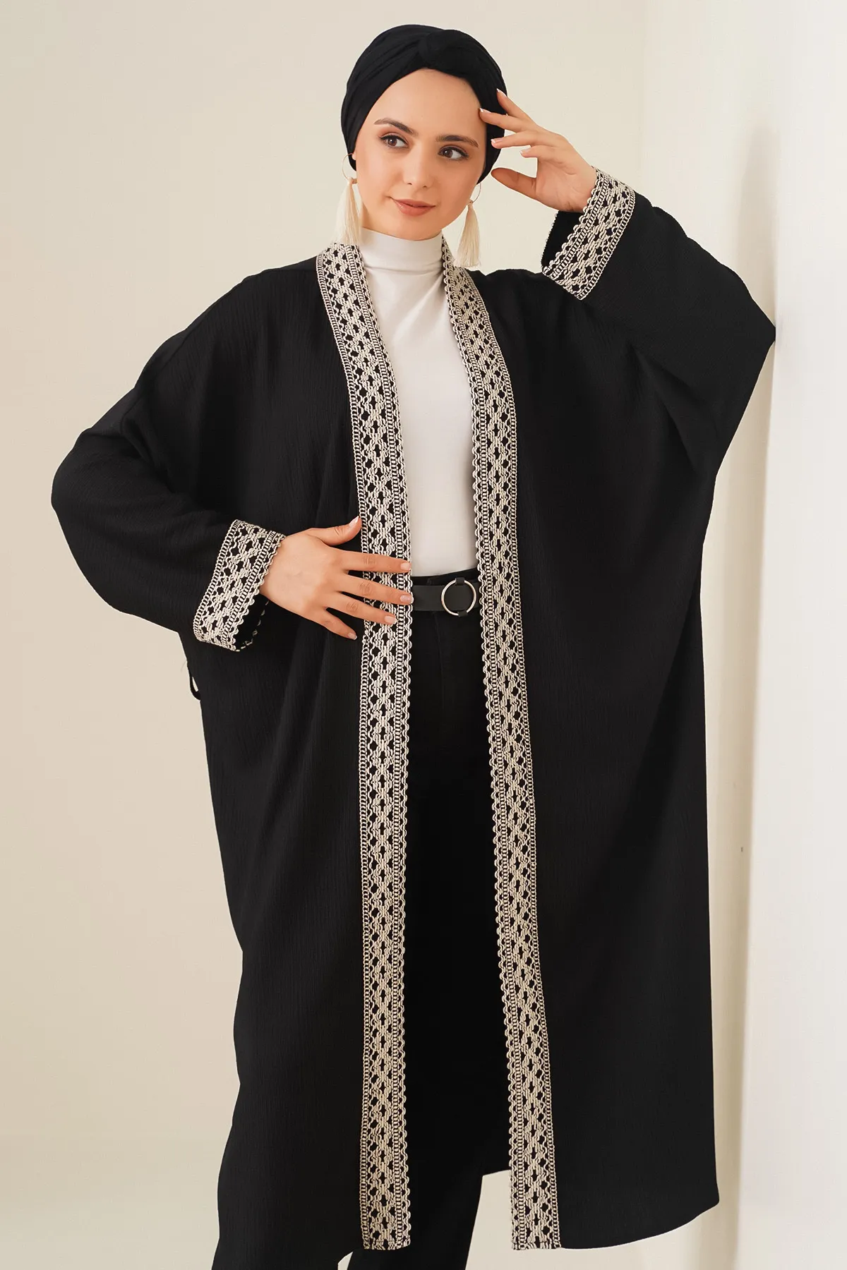 Bigdart  5865 Langer Kimono aus besticktem Strick – Schwarz