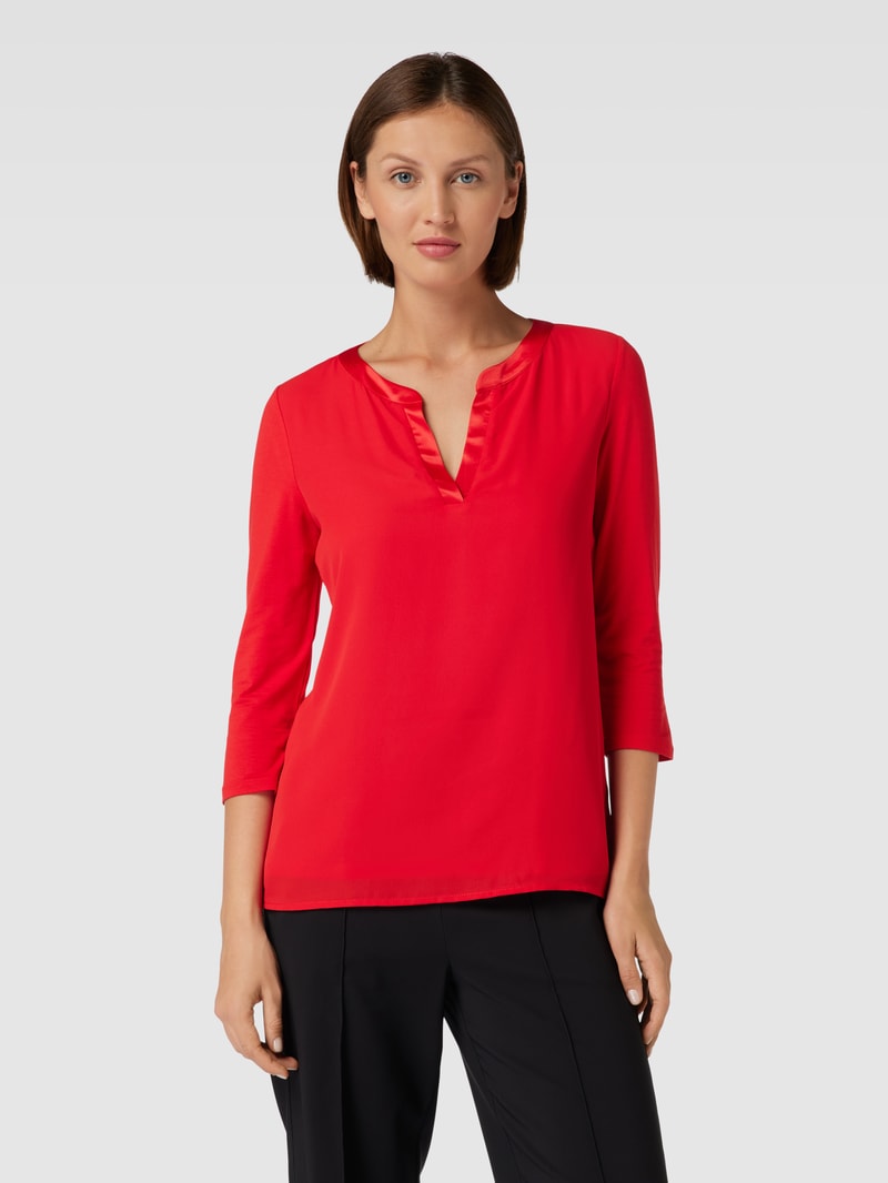 T-Shirt mit V-Ausschnitt in rot