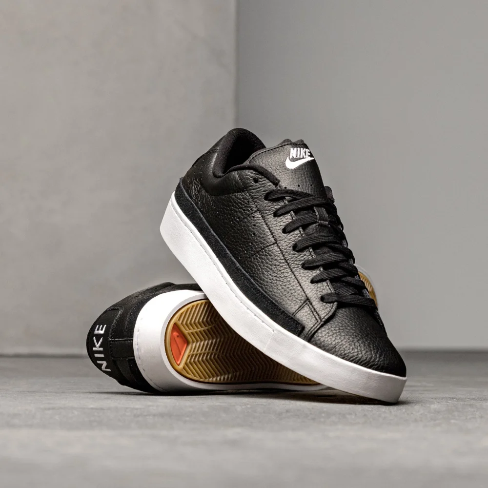 Nike Blazer Low X DA2045-001 / schwarz