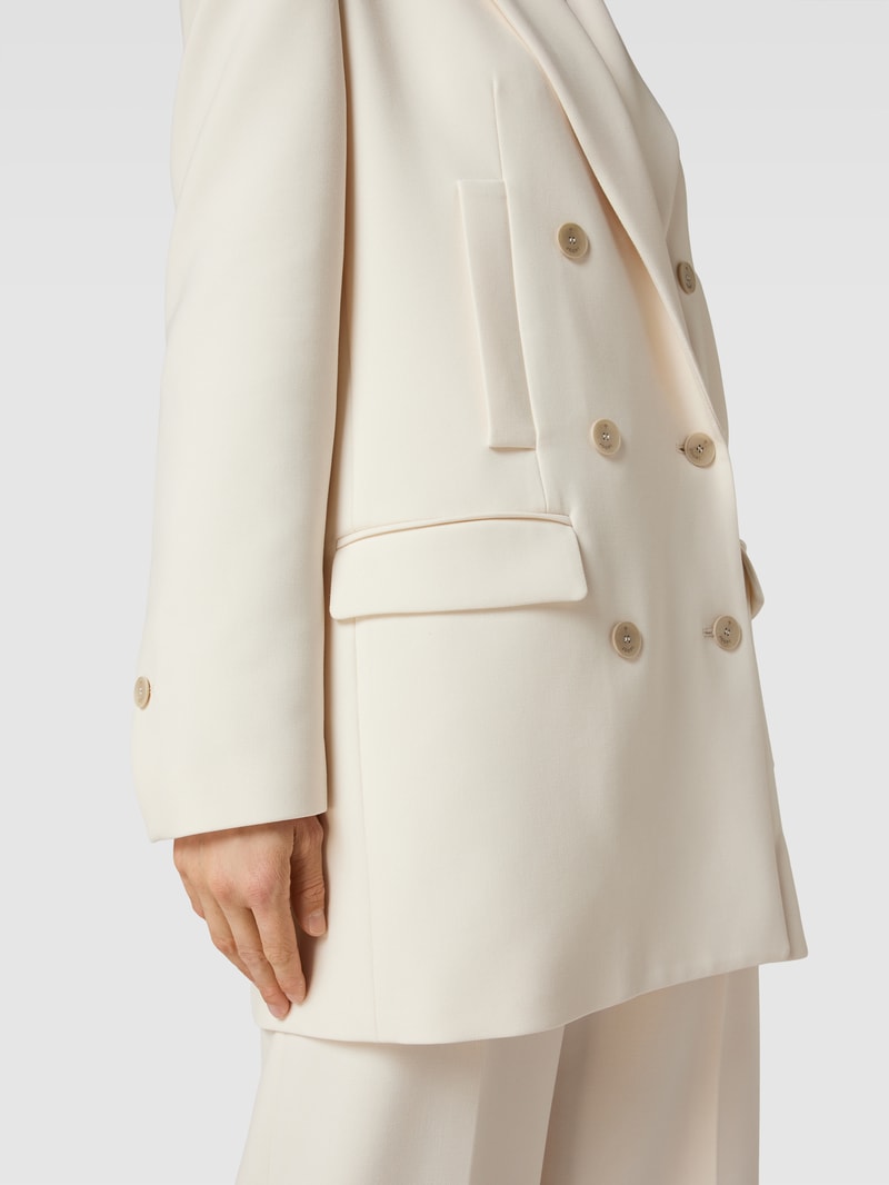 Blazer mit Pattentaschen in offwhite