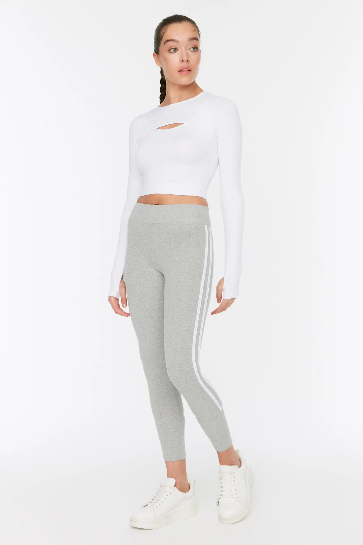 Trendyol Collection  Graue, detaillierte Strick-Sportstrumpfhose in voller Länge TWOSS21TY0011