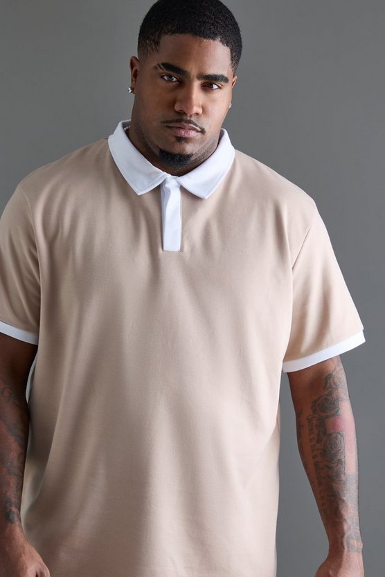 Plus Slim-Fit Poloshirt mit Kontrast-Kragen