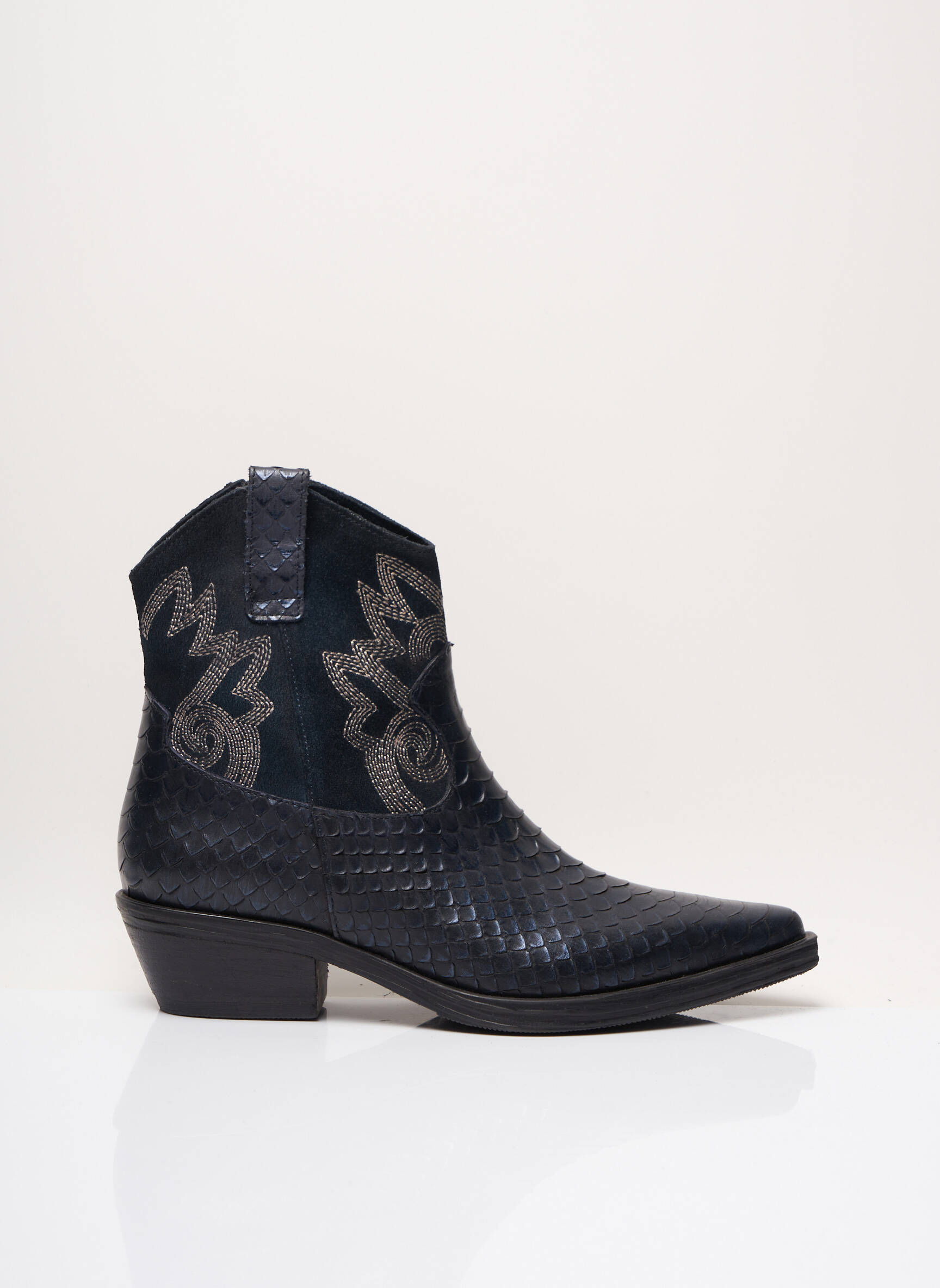 Emanuele Crasto Bottines Femme couleur bleu