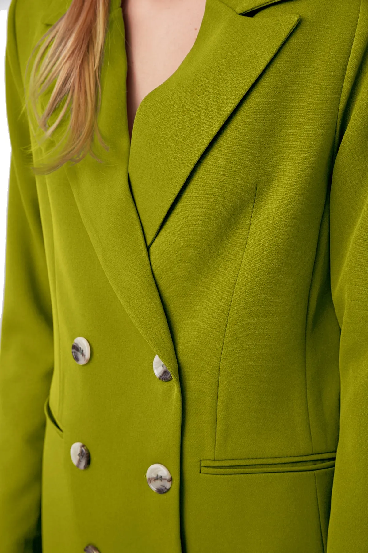Trendyol Collection  Khakifarbene, gefütterte, zweireihige Blazerjacke aus Webstoff mit Knopfleiste TWOSS21CE0029