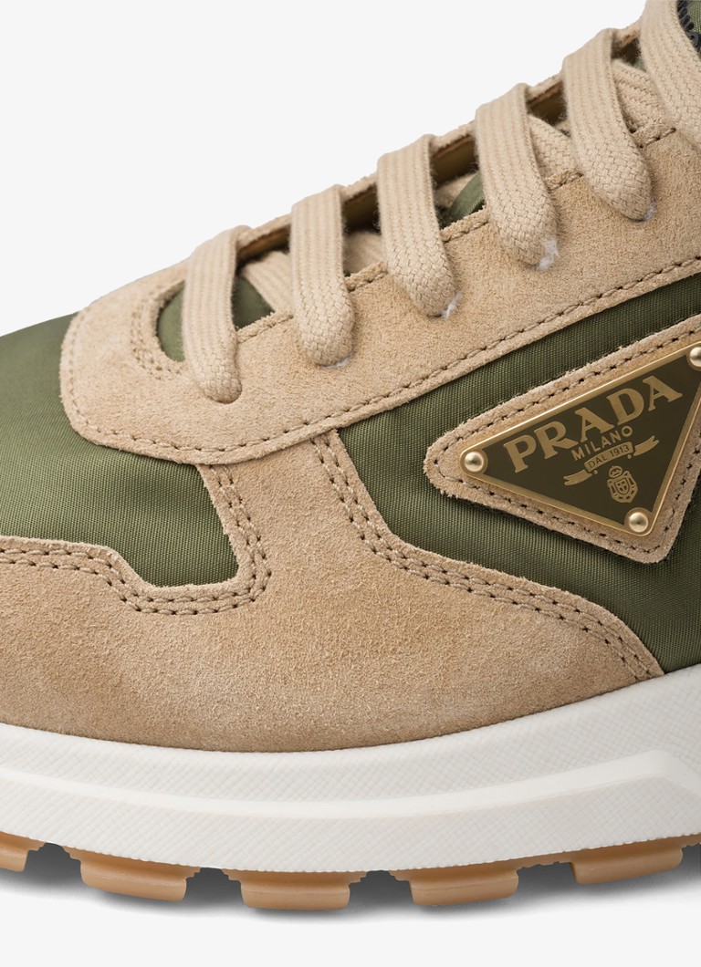 Αθλητικά παπούτσια Prada Prax 01 Re-Nylon με σουέτ λεπτομέρειες