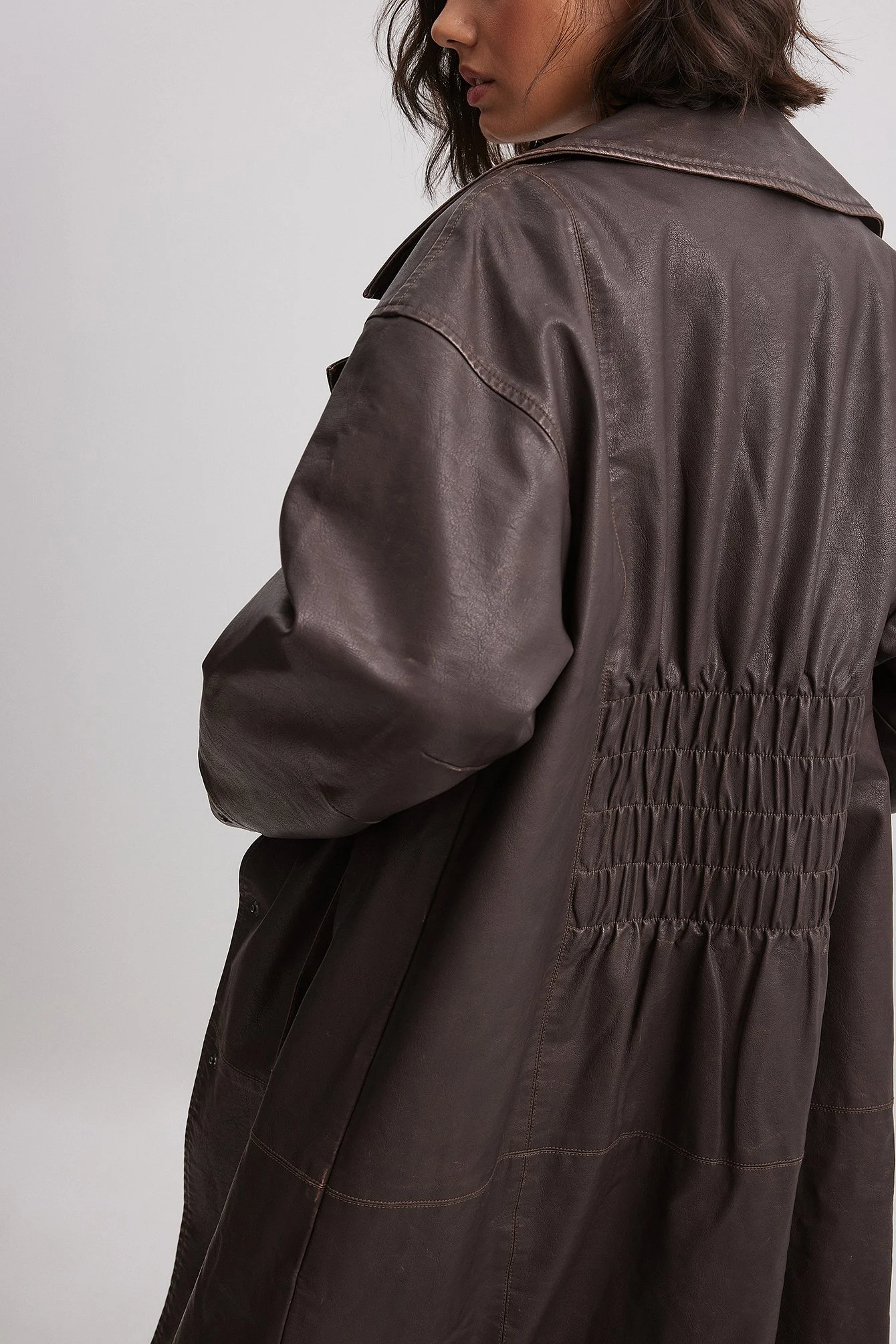 PU-Jacke mit großem Kragen im Used-Look