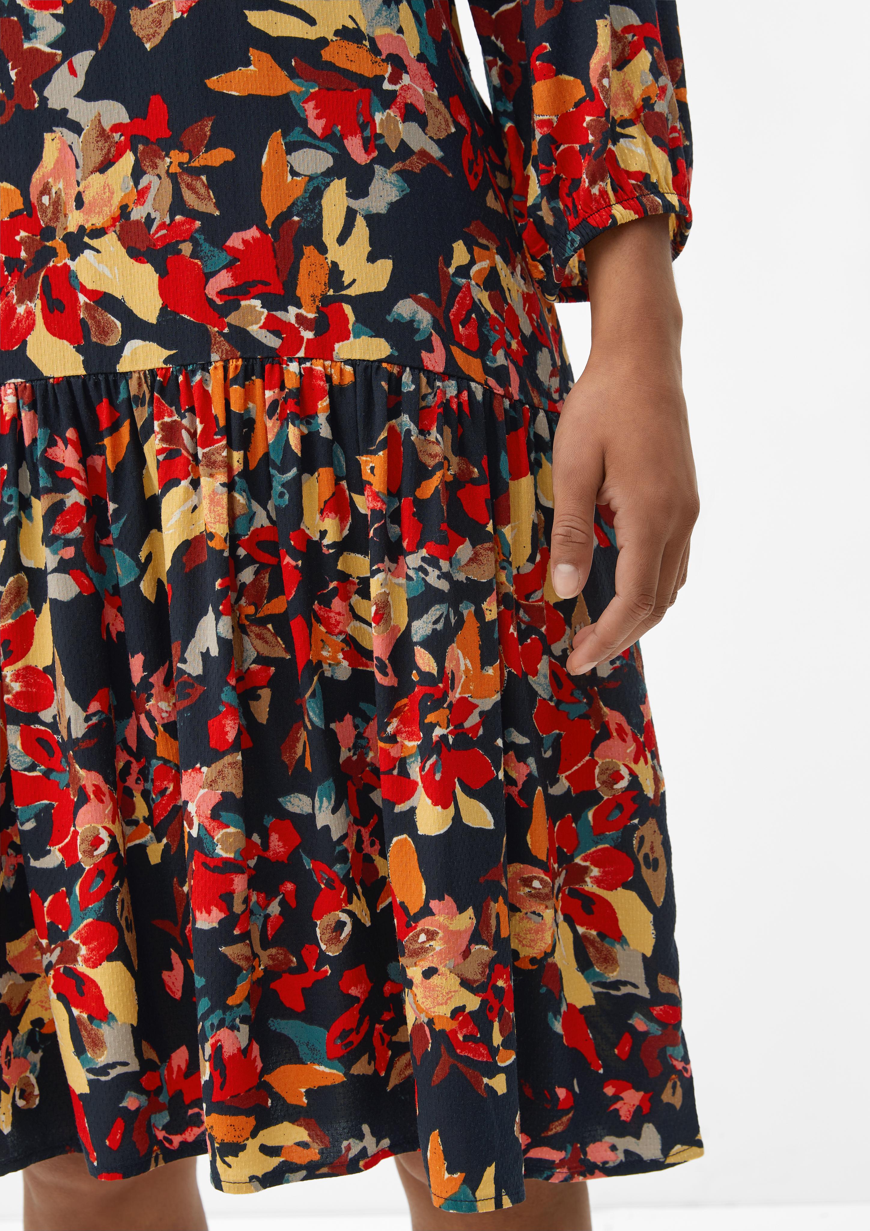 Gemustertes Kleid mit Volant  2120533-59A0
