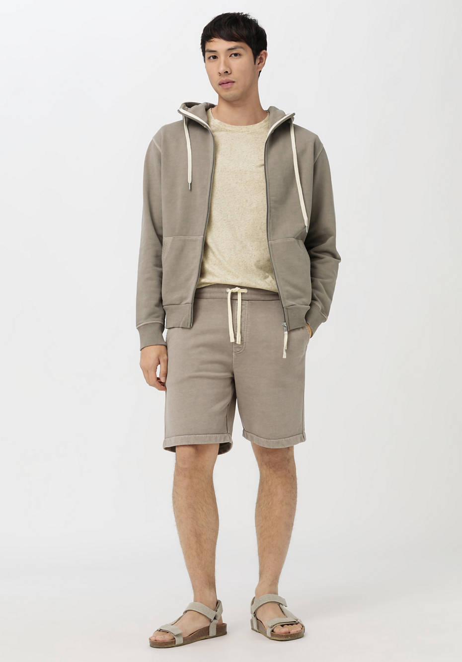 Sweatshorts mineralgefärbt aus reiner Bio-Baumwolle