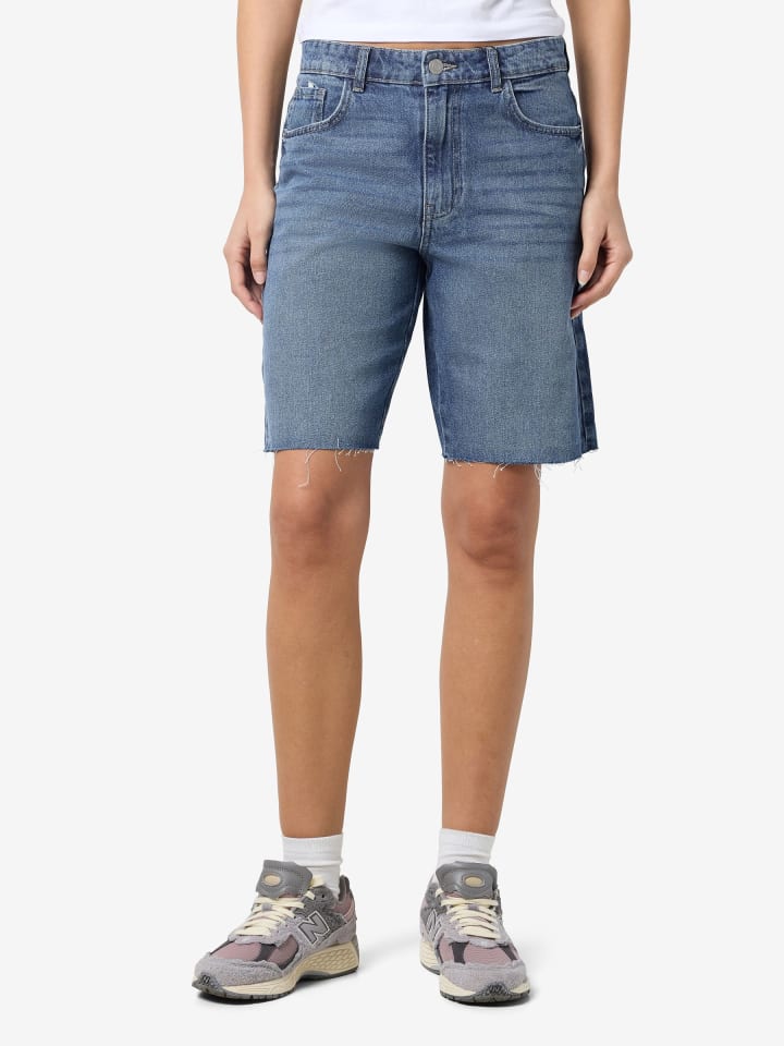 Noisy may Denim Bermuda Jeansshorts mit Fransensaum in Blau-3 günstig kaufen